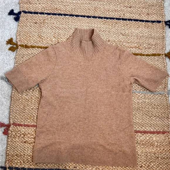 Halston Cashmere Sweater - Picture 4 of 6